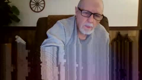 Snapshot of dave571960 chatting on October 12, 2025, 10:36 am dave571960 online show from October 12, 2025, 10:36 am