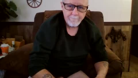 Snapshot of dave571960 chatting on November 13, 2025, 1:10 pm dave571960 online show from November 13, 2025, 1:10 pm