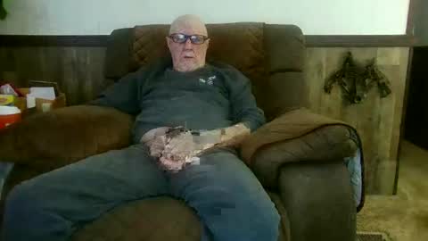 dave571960 online show from April 11, 2026, 10:52 am