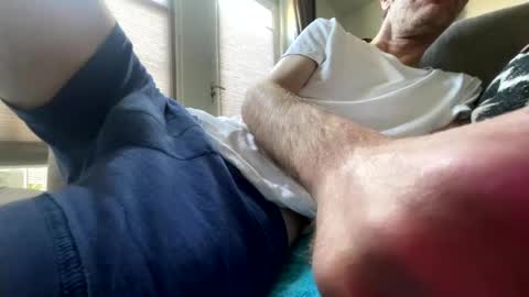 Snapshot of dave76b chatting on March 7, 2025, 3:07 pm dave76b online show from March 7, 2025, 3:07 pm