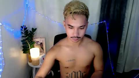 Snapshot of dave_cummers chatting on May 4, 2026, 12:06 am DAVE online show from May 4, 2026, 12:06 am