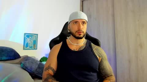 DAVE MAX online show from November 11, 2025, 3:28 am