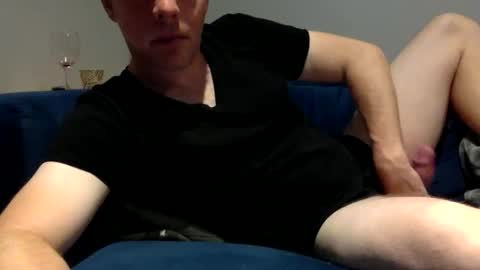 Snapshot of daveb709709709 chatting on October 1, 2025, 2:28 am daveb709709709 online show from October 1, 2025, 2:28 am