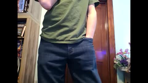 Snapshot of davey33_ chatting on January 25, 2025, 8:53 pm davey33_ online show from January 25, 2025, 8:53 pm