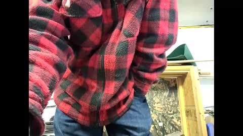 Snapshot of davey33_ chatting on March 11, 2025, 3:34 pm davey33_ online show from March 11, 2025, 3:34 pm