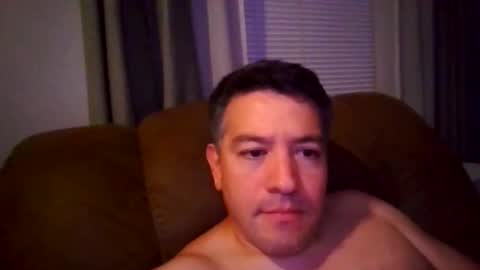 david334422 online show from October 25, 2025, 2:52 am