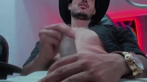 Snapshot of david__ox chatting on November 29, 2025, 10:46 pm david__ox online show from November 29, 2025, 10:46 pm