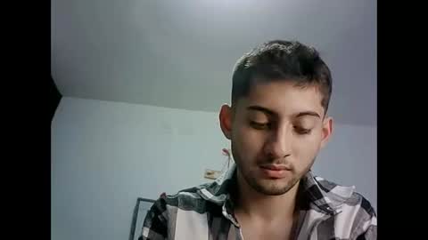 Snapshot of david_asturias chatting on December 16, 2024, 2:36 am David Asturias online show from December 16, 2024, 2:36 am