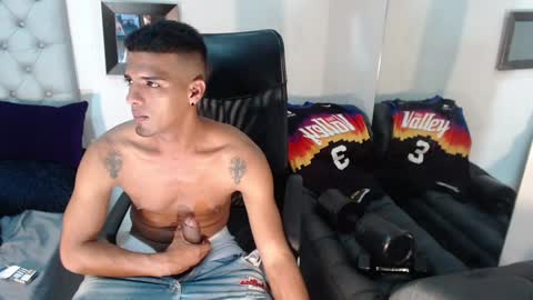 david_bandercock online show from December 22, 2024, 2:16 pm