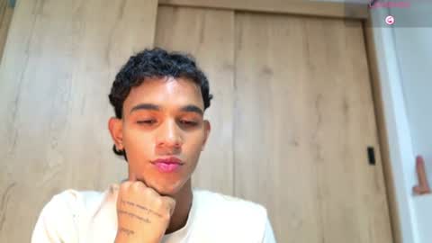 david_hot44 online show from June 12, 2026, 7:51 am