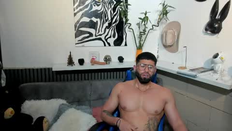 david_janson18 online show from April 14, 2026, 3:07 pm