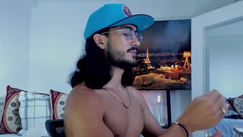 Snapshot of david_johnson372 chatting on January 18, 2026, 2:43 pm Hey im David that loves to explore and speak their fantasies. Very open talktative and nice. Feel free to chat with me online show from January 18, 2026, 2:43 pm