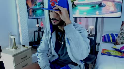 Snapshot of david_johnson372 chatting on April 17, 2026, 12:02 am Hey im David that loves to explore and speak their fantasies. Very open talktative and nice. Feel free to chat with me online show from April 17, 2026, 12:02 am