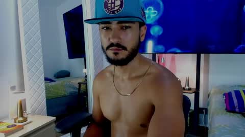 Snapshot of david_johnson372 chatting on April 27, 2026, 12:30 am Hey im David that loves to explore and speak their fantasies. Very open talktative and nice. Feel free to chat with me online show from April 27, 2026, 12:30 am