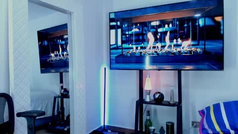 Snapshot of david_johnson372 chatting on May 13, 2026, 10:56 am Hey im David that loves to explore and speak their fantasies. Very open talktative and nice. Feel free to chat with me online show from May 13, 2026, 10:56 am