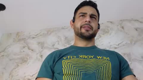 JF oliveira online show from March 1, 2025, 1:29 pm