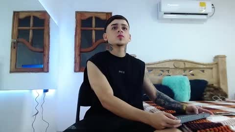 Snapshot of david_rousse_ chatting on November 19, 2025, 8:03 am luis online show from November 19, 2025, 8:03 am