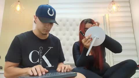 david_victoriaa online show from November 5, 2025, 1:00 pm