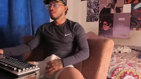 Davide online show from October 23, 2025, 11:42 am