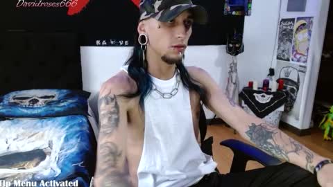 Snapshot of davidroses420 chatting on October 1, 2025, 9:54 pm online show from October 1, 2025, 9:54 pm