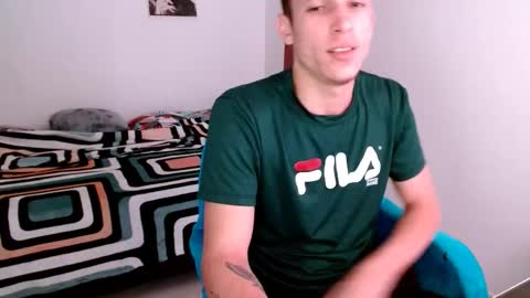 davidsalazar33 online show from September 30, 2025, 11:21 pm