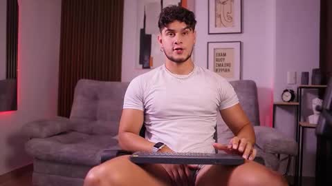 Davies brown    schedule 12pm to 5pm col time online show from November 18, 2025, 8:57 pm