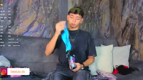 Snapshot of daviid_laid_ chatting on May 6, 2026, 8:03 pm David online show from May 6, 2026, 8:03 pm