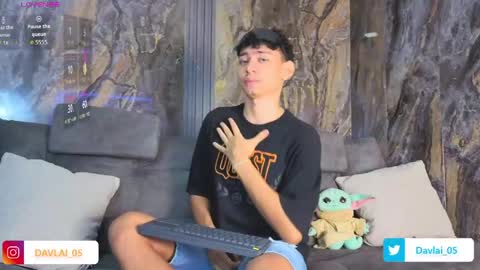 Snapshot of daviid_laid_ chatting on May 23, 2026, 12:31 pm David online show from May 23, 2026, 12:31 pm