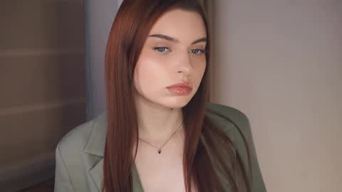 Snapshot of davinagreengo chatting on April 15, 2026, 10:10 pm Louise online show from April 15, 2026, 10:10 pm