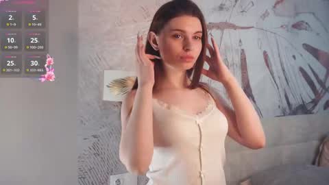 Snapshot of davinagreengo chatting on April 27, 2026, 11:03 pm Louise online show from April 27, 2026, 11:03 pm