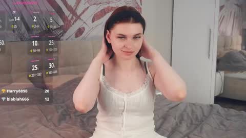 Snapshot of davinagreengo chatting on May 7, 2026, 10:37 pm Louise online show from May 7, 2026, 10:37 pm