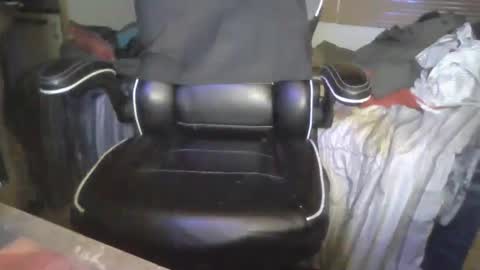 Your daddy online show from October 13, 2025, 2:33 am