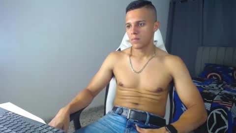 Snapshot of davisito7 chatting on January 29, 2025, 3:12 am David Angel online show from January 29, 2025, 3:12 am