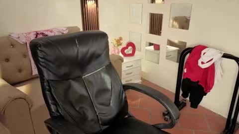 Snapshot of davoxer chatting on April 12, 2026, 3:22 am davoxer online show from April 12, 2026, 3:22 am