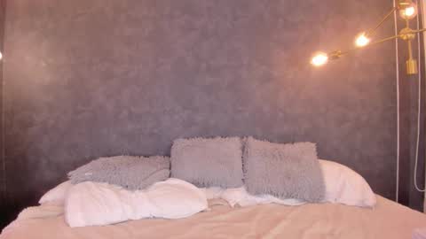 DAWA ANGELS online show from December 15, 2025, 10:03 pm