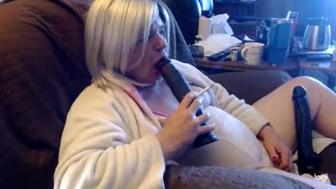 dawndoesall online show from February 22, 2025, 10:20 pm