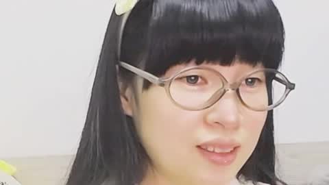 Mita online show from April 19, 2026, 3:17 am