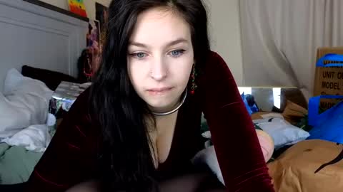 Snapshot of dawnwillow chatting on December 25, 2024, 3:38 pm Dawn Willow online show from December 25, 2024, 3:38 pm
