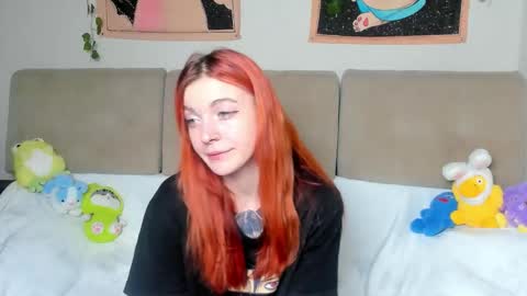 Snapshot of dayamaa chatting on December 20, 2025, 3:46 am Di online show from December 20, 2025, 3:46 am