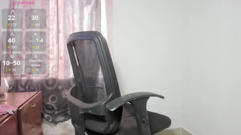 Snapshot of dayan_foxx chatting on February 14, 2026, 9:44 pm Dayan foxx online show from February 14, 2026, 9:44 pm