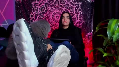 dayanporn online show from April 26, 2026, 7:44 pm