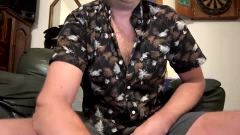 Snapshot of dayblue chatting on October 20, 2025, 8:37 am dayblue online show from October 20, 2025, 8:37 am