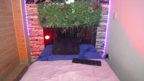 dayis_durand online show from September 26, 2025, 8:35 pm