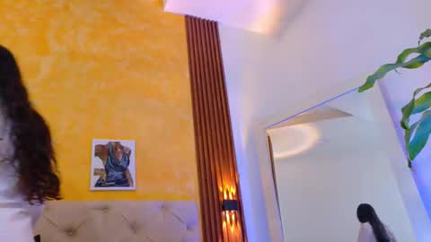 dayis_miller online show from January 18, 2026, 9:07 pm