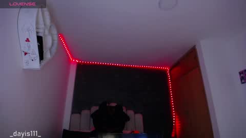  Dayis  online show from December 15, 2025, 12:59 am