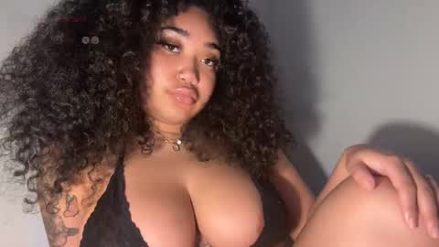 dayqueen1 online show from March 5, 2026, 11:17 am