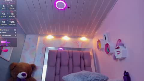 DAYRA ANGELS online show from January 14, 2025, 9:35 am