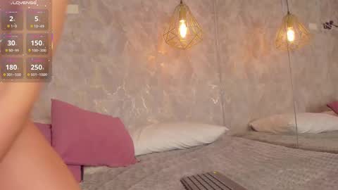 DAYRA ANGELS online show from November 14, 2025, 6:28 pm