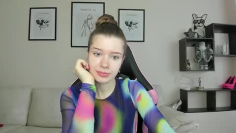 dazdrasmigdasue online show from January 28, 2025, 12:11 pm