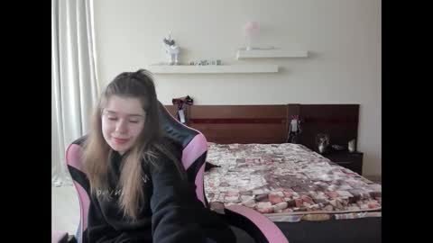 dazdrasmigdasue online show from February 7, 2025, 11:12 am